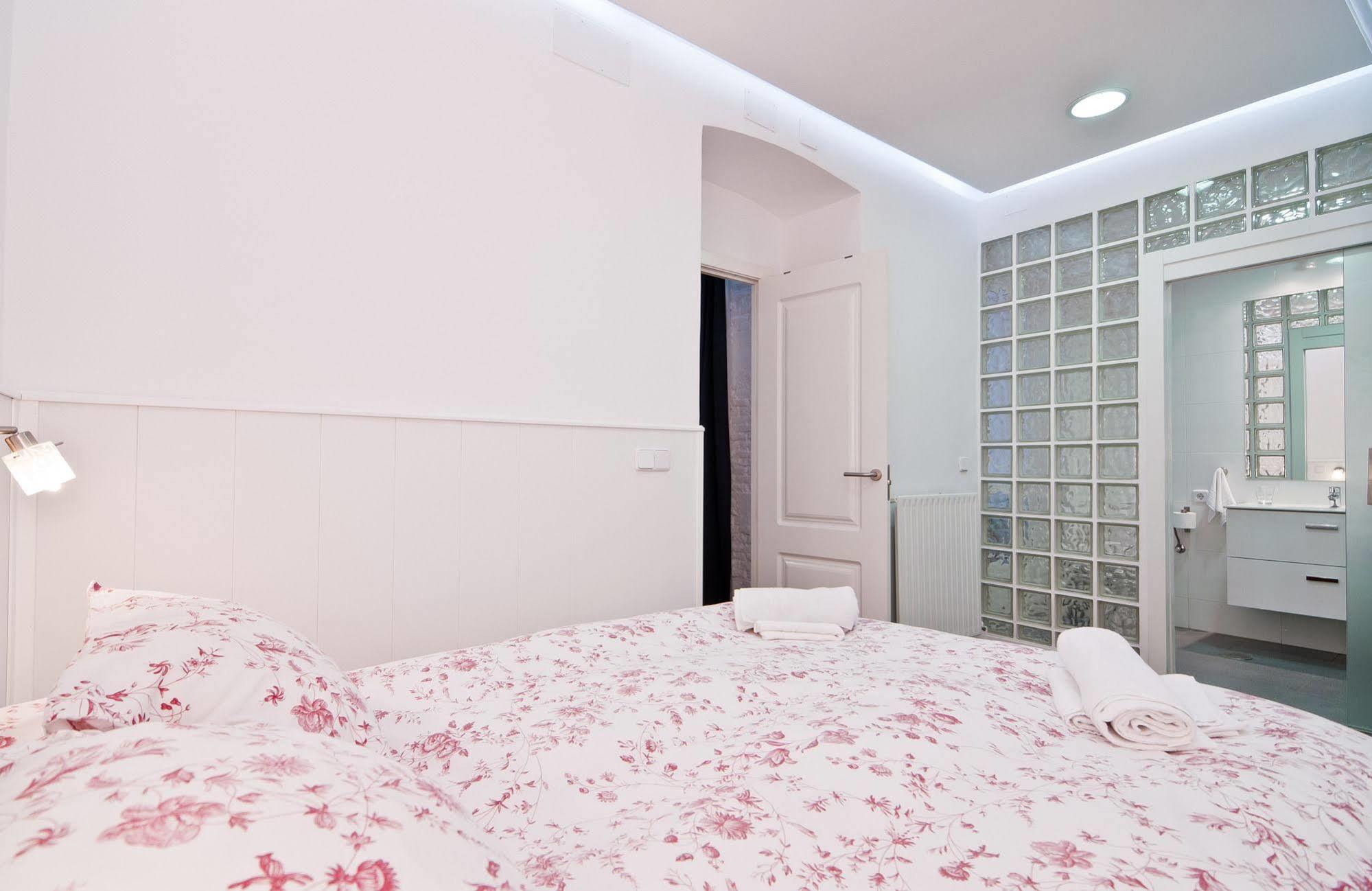 Apartamento Retiro Madrid Ngoại thất bức ảnh